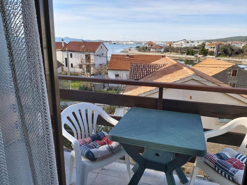 Apartmani Svitlana Sukošan Eksteriør bilde